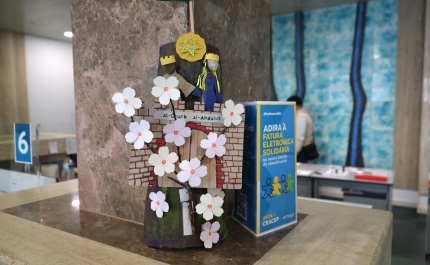 Exposição HISTÓRIAS QUE «TELHAM» CORAÇÕES em exibição na EMARP durante o mês de março