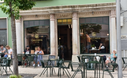 CAFÉ CALCINHA É MAIS UMA LOJA COM HISTÓRIA A RECEBER ANIMAÇÃO MUSICAL