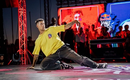 Diogo Viegas, bailarino da ADA, nas finais mundiais do Red Bull Dance Your Style 2023