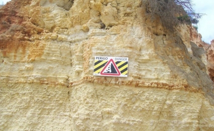 ARRIBAS! COLABORE, EVITE O ACIDENTE!