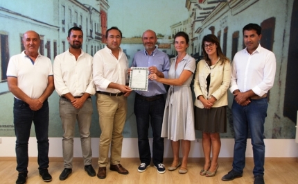 Município de São Brás de Alportel atribuiu voto de louvor ao alojamento «Farmhouse of Palms», vencedor do Portugal Trade Awards 2019