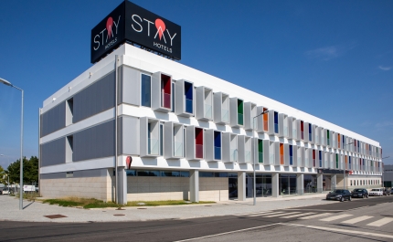 STAY HOTEL FARO CENTRO APRESENTA CAMPANHA STAY FOR XMAS COM UM PACK DE 5 NOITES POR 200€
