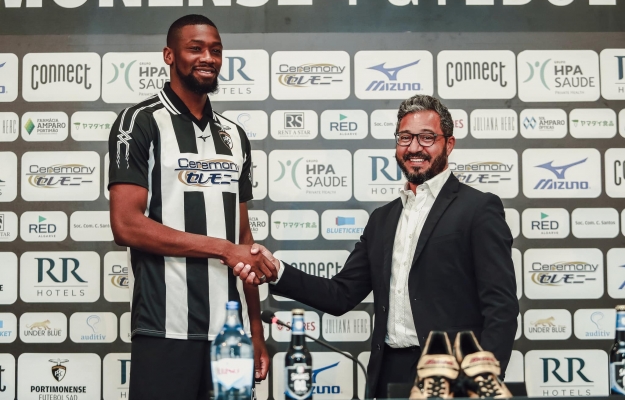 Mohamed Diaby reforça meio-campo do Portimonense até 2025