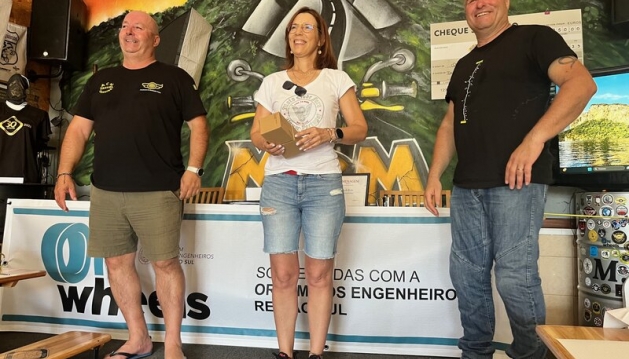 Clube de Engenheiros On Wheels promove Formação de Condução Defensiva de Moto