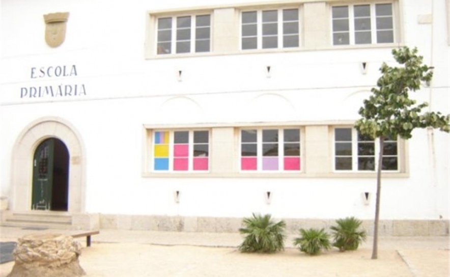Escola Básica de São Luís em Faro encerrada devido à greve dos professores