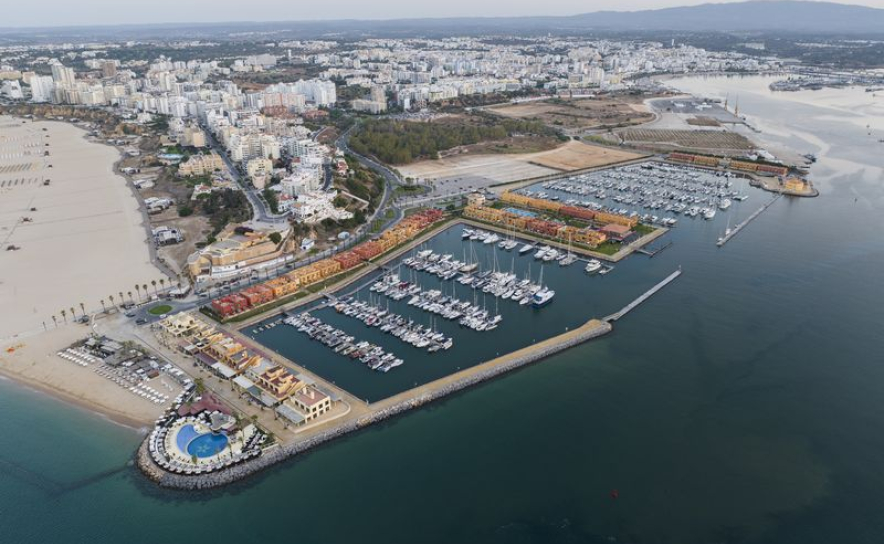 Marina de Portimão eleita, pelo segundo ano consecutivo, a Melhor Marina do Sul da Europa nos World Luxury Travel Awards 2026 