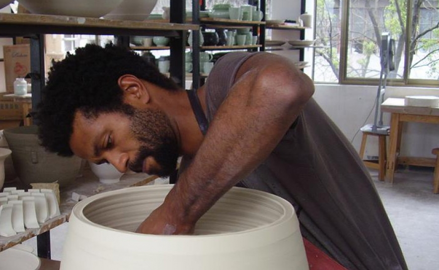 VIAGENS CERÂMICAS DE UM OLEIRO PORTUGUÊS NO ORIENTE SÃO TEMA DE PALESTRA NO LOULÉ CRIATIVO