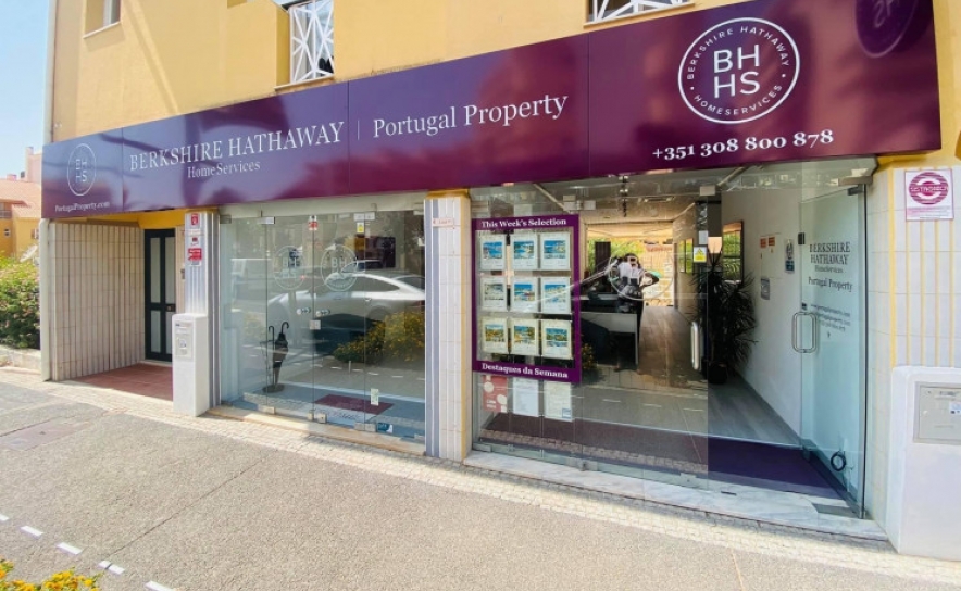 Imobiliária de Buffett abre novos escritórios em Lisboa e Algarve