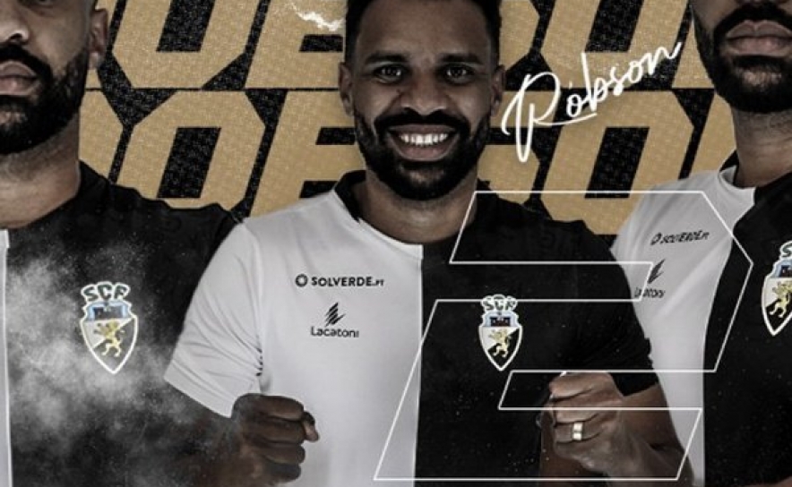 Central brasileiro Robson assina pelo Farense