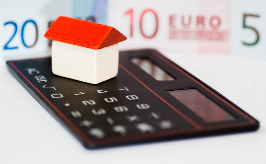 Avaliação bancária da habitação sobe para 1.200 euros/m2 em abril