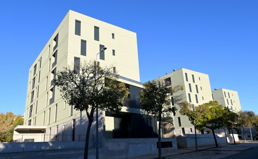 LOULÉ VAI ADQUIRIR MAIS 20 FOGOS PARA HABITAÇÃO E SECRETÁRIA DE ESTADO PRESIDE A ESCRITURA