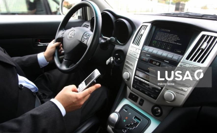 Campanha «Phone Off» deteta mais de mil condutores a usar telemóvel durante condução