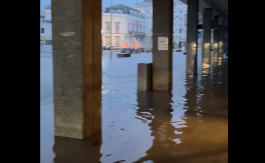 Zona da Baixa de Faro está inundada [c/vídeo]