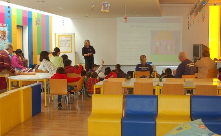 EXPOSIÇÃO «NÓS E OS RISCOS» PATENTE NOS PAÇOS DO CONCELHO 