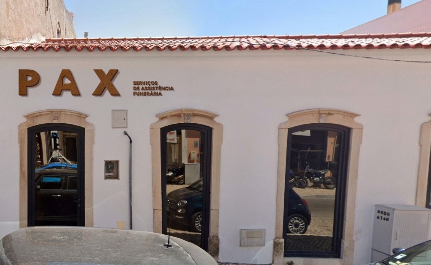 Rua Serpa Pinto, 25 - Loulé Rua Serpa Pinto, 25 - Loulé