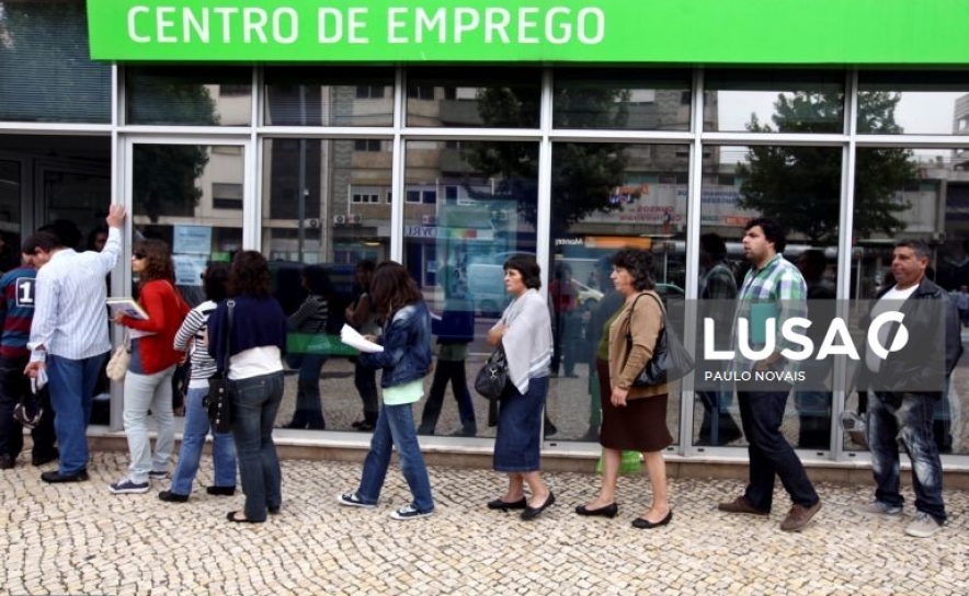Desemprego aumenta em 2020 em todas as regiões de Portugal, exceto no Alentejo e Açores - Eurostat