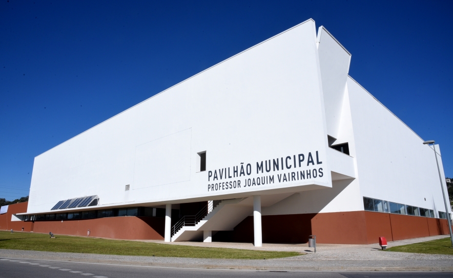 LOULÉ RECEBE TAÇAS DA LIGA DE FUTSAL PLACARD – MASCULINA E FEMININA