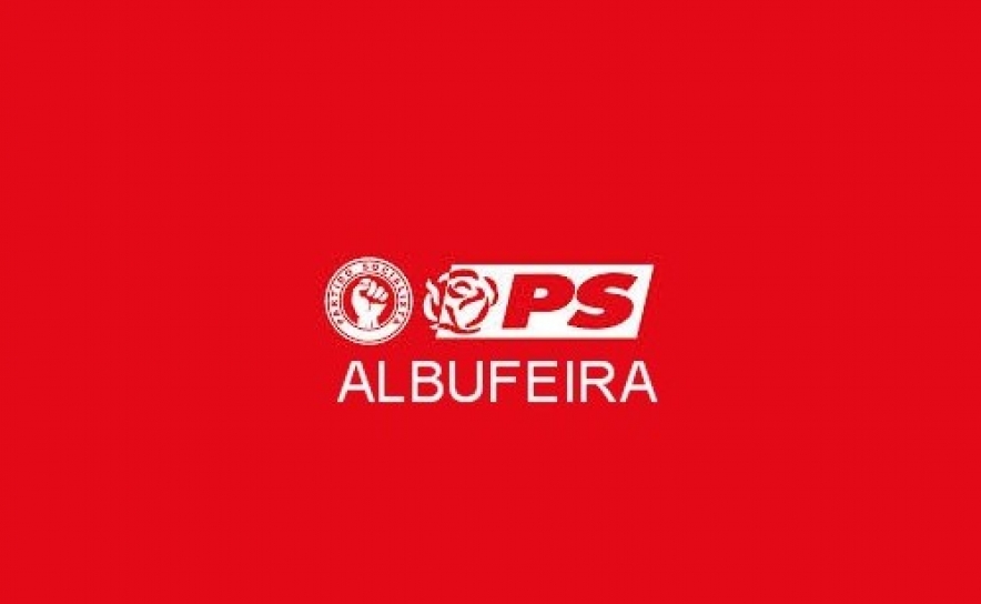 PS Albufeira | Solidário com lesados de demolição de loteamento