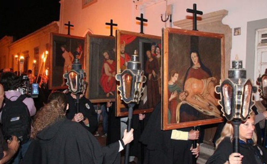 Procissão de Painéis da Santa Casa da Misericórdia volta a realizar-se em Albufeira na Quinta-feira Santa