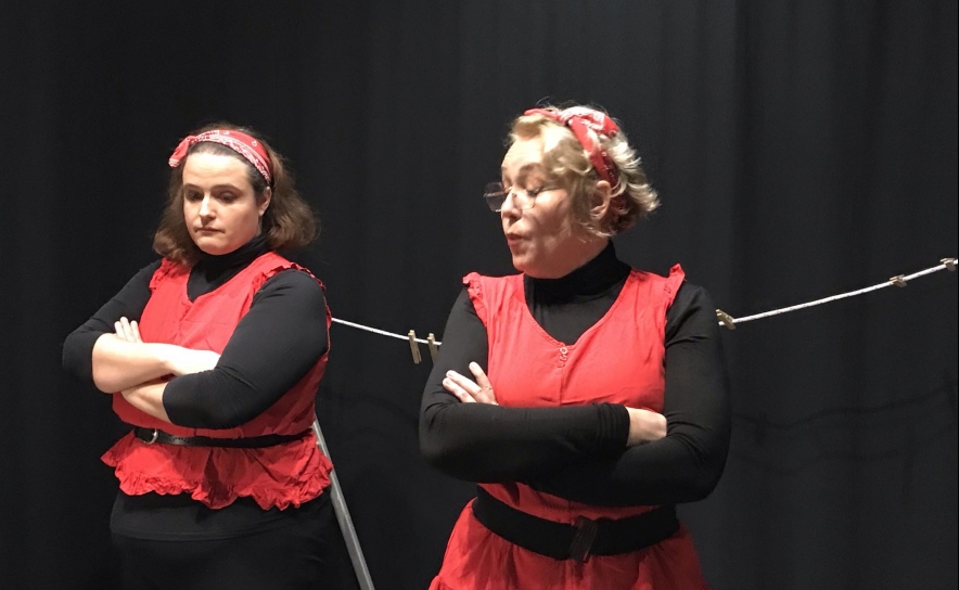 «CONFISSÕES DE ESTENDAL» – PERFORMANCE POÉTICA DA COMPANHIA «POETAS DO AVESSO» EM LOULÉ «CONFISSÕES DE ESTENDAL» – PERFORMANCE POÉTICA DA COMPANHIA «POETAS DO AVESSO» EM LOULÉ
