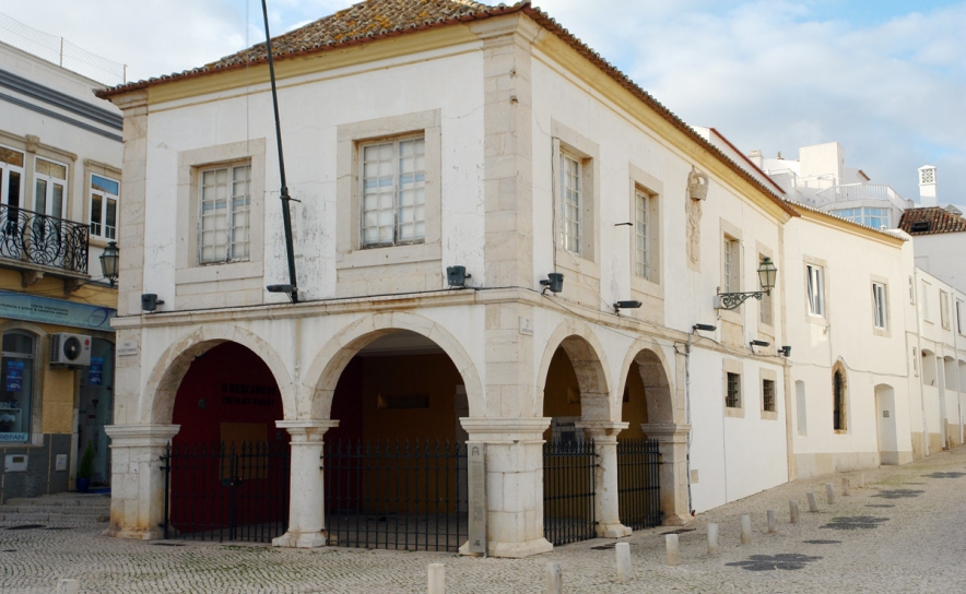 Arrancam Obras no Mercado de Escravos em Lagos