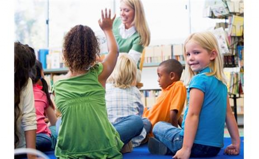 «Aqui há sábado» prossegue na Biblioteca Municipal de Silves 