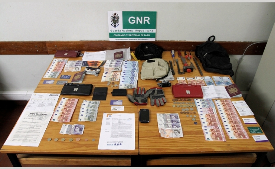 Detido por furto em residência