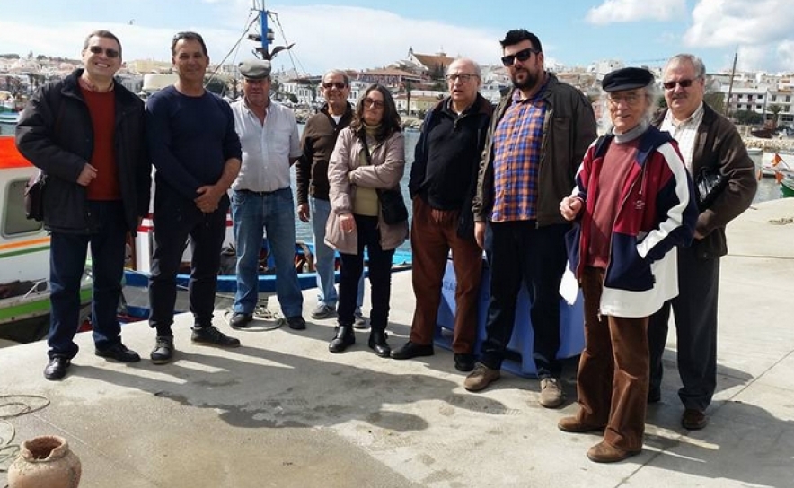 O DEPUTADO DO PCP, PAULO SÁ, VISITOU O PORTO DE PESCA DE LAGOS