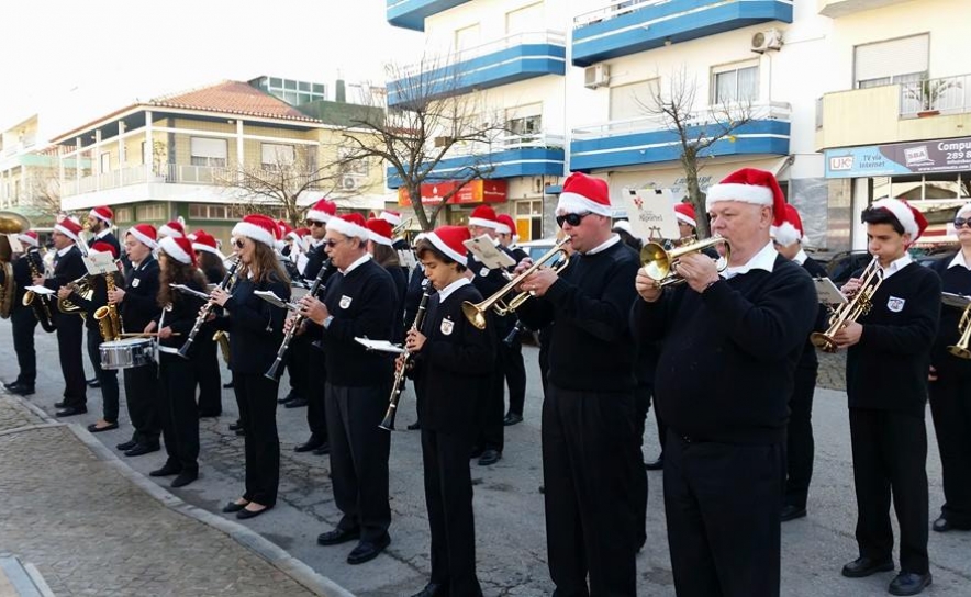 Banda Filarmónica de São Brás de Alportel realiza desfile na vila