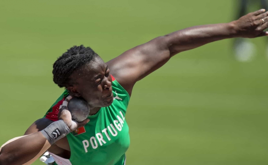 Auriol Dongmo bate recorde de Portugal de pista coberta com melhor marca mundial do ano