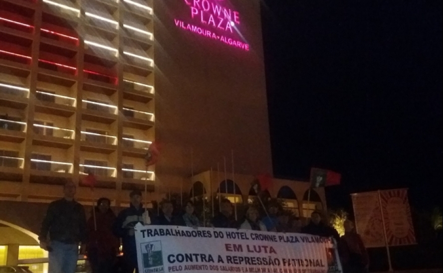 PROTESTO CONTRA DESPEDIMENTO ILEGAL NO HOTEL CROWNE PLAZA VILAMOURA