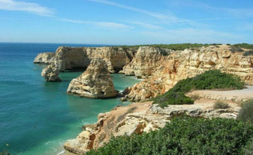 Covid-19: Custo do apoio social «dispara» nas autarquias do Algarve mais dependentes do turismo
