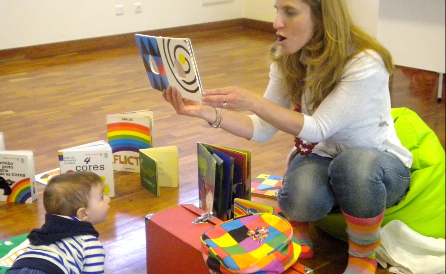 «Leituras com Mimos», por Rita Moriés, regressam à Biblioteca Municipal de Silves 