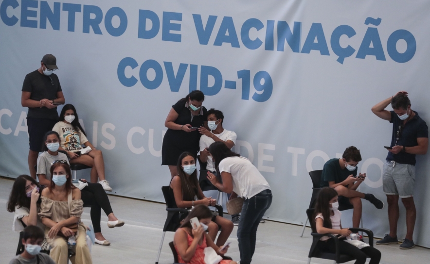 Covid-19: Mais de 76 mil vacinas administradas hoje até às 19:00