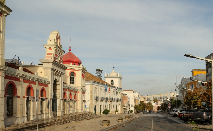 LOULÉ E QUARTEIRA VÃO TER ZONAS DE ACESSO AUTOMÓVEL CONDICIONADO