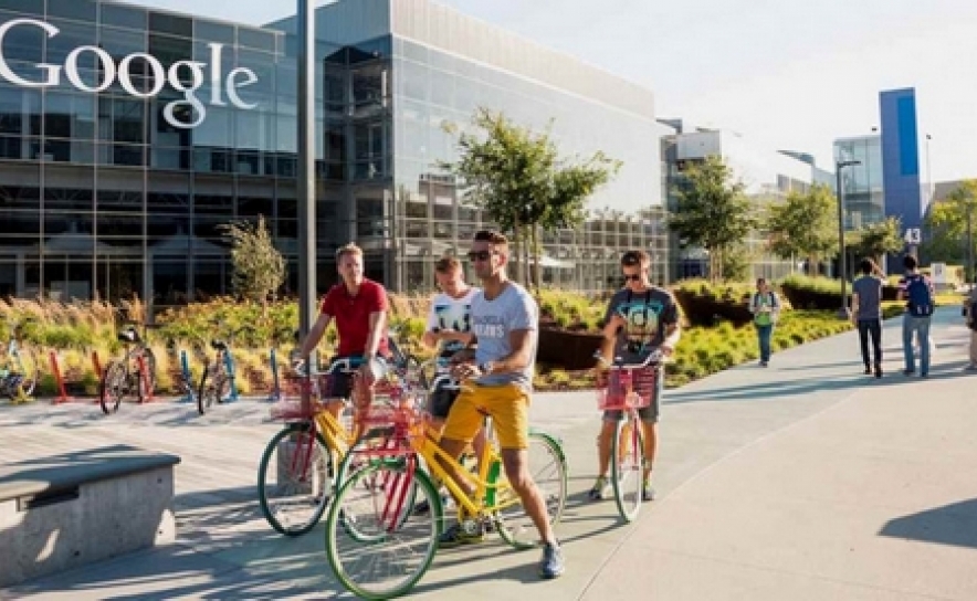 O plano da Google e Facebook para regressar aos escritórios em julho de 2021