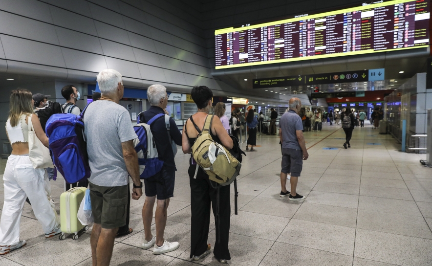 Aeroporto de Lisboa com 14 voos cancelados em dia de greve na Menzies