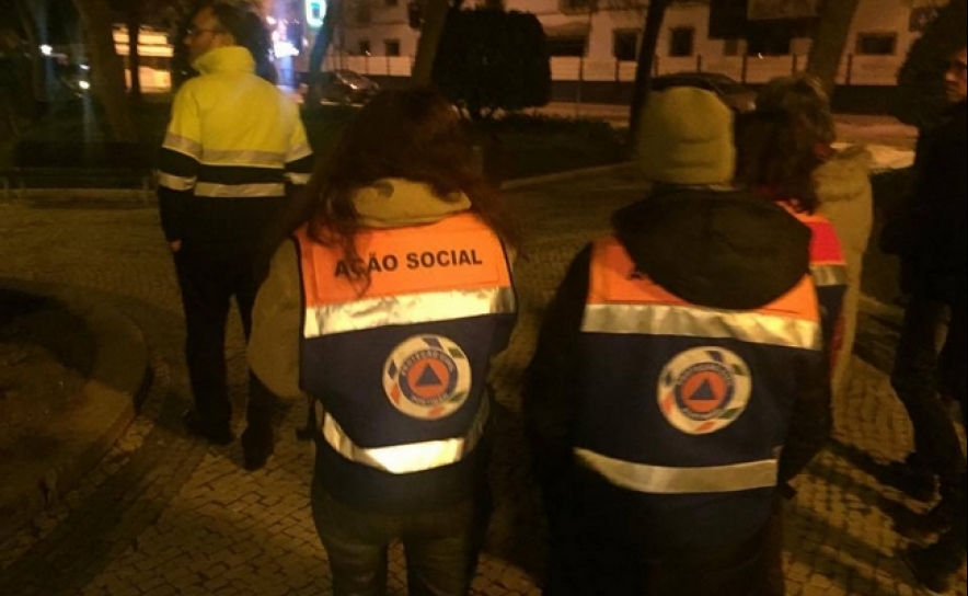 Equipas de rua prestaram acompanhamento social aos sem abrigo e realojaram dez pessoas durante a vaga de frio