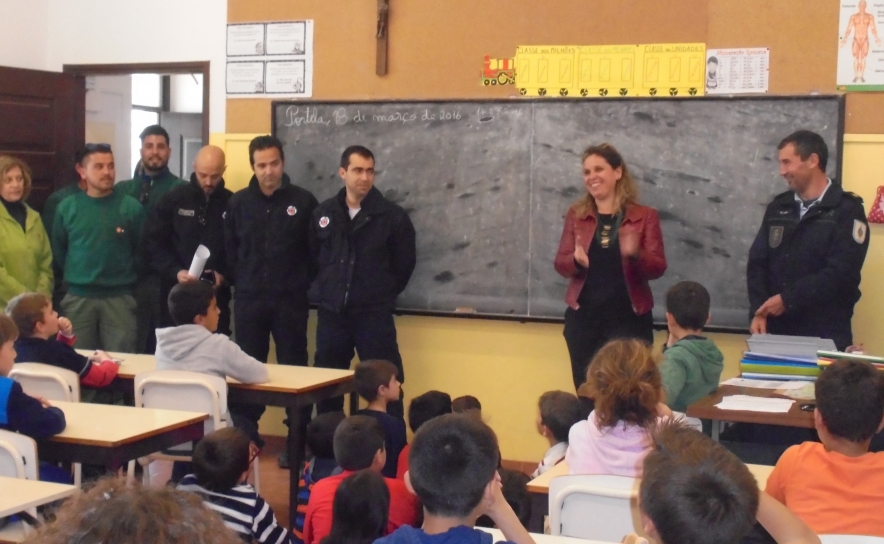 Ação de Sensibilização na Escola da Portela forma comunidade escolar para a importância da floresta e para os perigos da processionária do Pinheiro