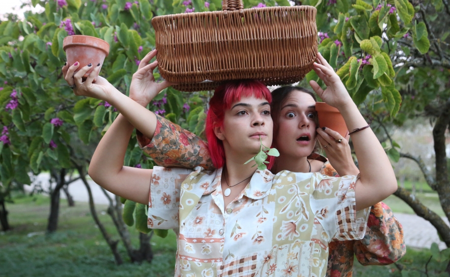 «RITMO DA SEMENTE» - um espetáculo para a infância - chega à República 14 no Domingo dia 15 às 17h