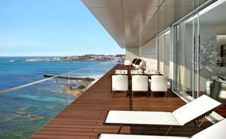 Em causa está um T4 no empreendimento Atlântico Estoril Residence (Fotos: Correio da Manhã).