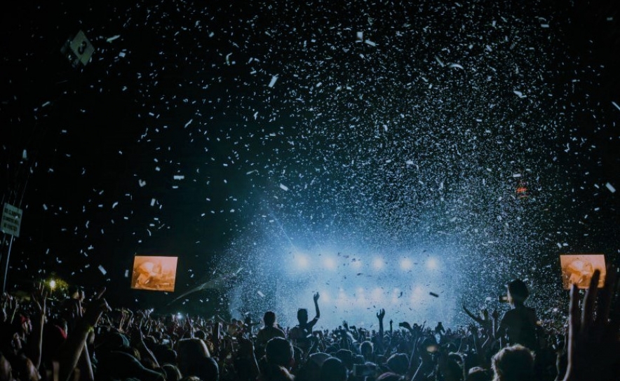 Joaquim Chaves Saúde e NOS Alive juntam-se e oferecem bilhetes a refugiados ucranianos 