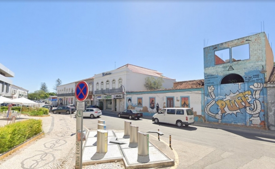 Câmara de Portimão vai adquirir casas devolutas visando criar corredor rodoviário entre o Largo do Dique e a Rua Júdice Bicker 