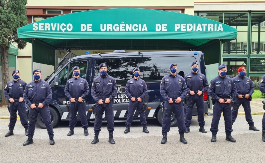 22 policias de Faro doaram medula óssea para ajudar o Miguel