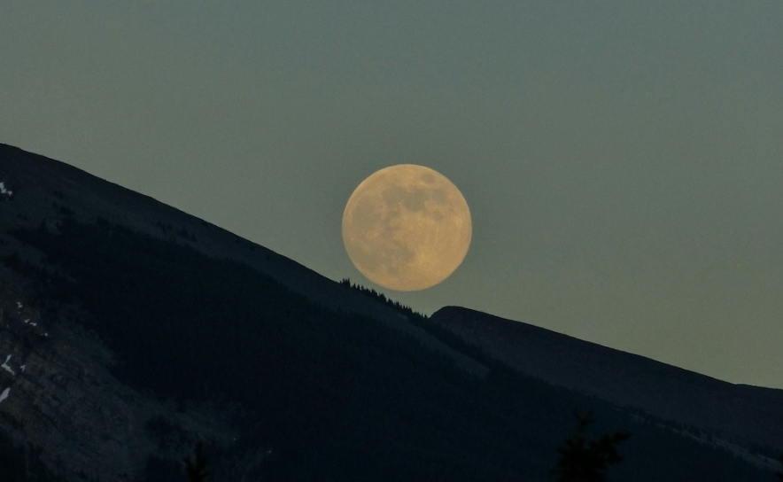 Calendário lunar 2025: as fases da lua para colocar na agenda