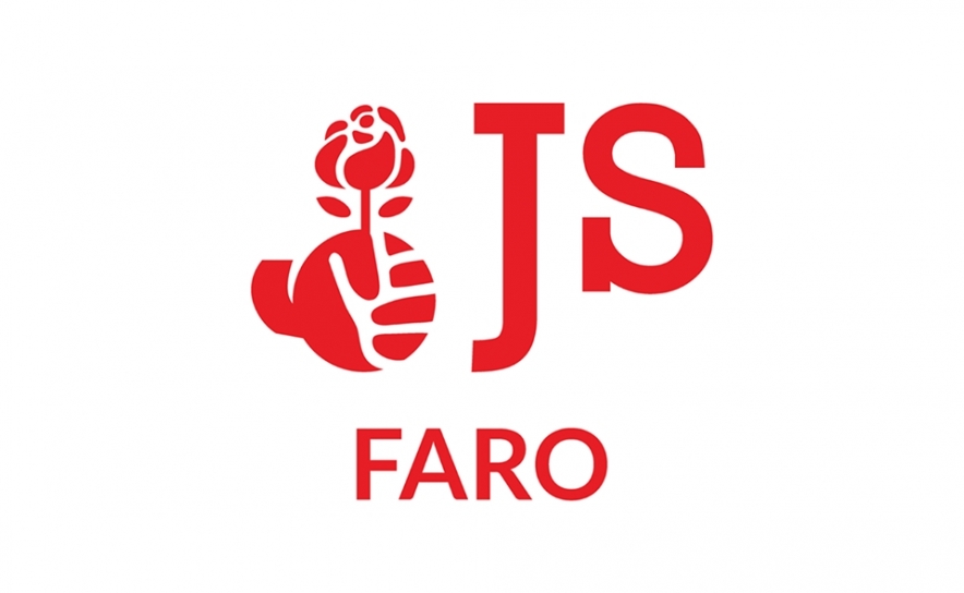 JS Faro | «Um brinquedo/alimento por um sorriso»