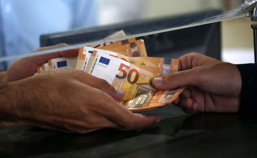 Rendimento real das famílias «per capita» caiu 3,8% na OCDE