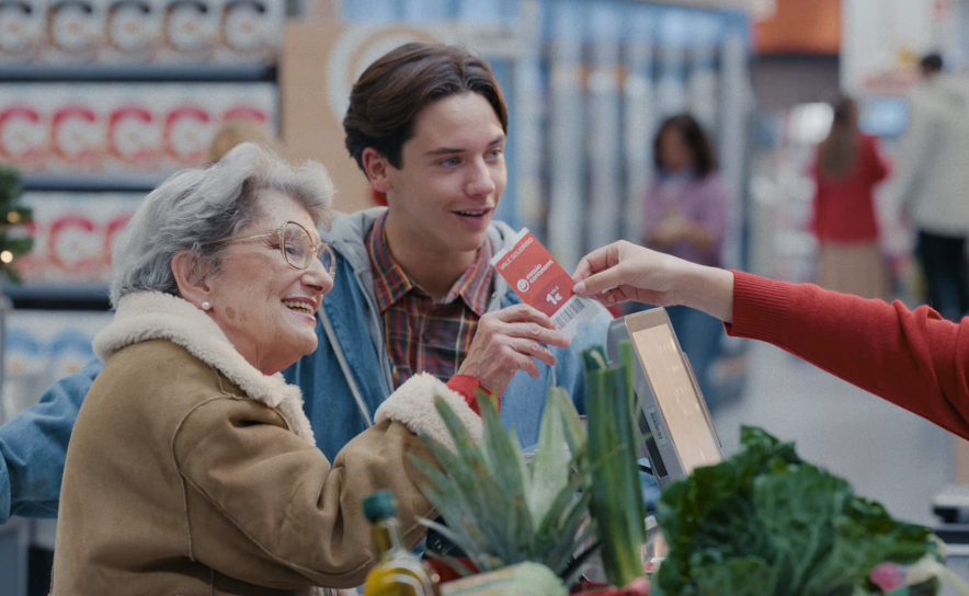1.9 MILHÃO DE EUROS | CAMPANHA DE NATAL DA MISSÃO CONTINENTE BATE RECORDE E GARANTE ALIMENTAÇÃO DIGNA PARA MILHARES DE FAMÍLIAS EM PORTUGAL