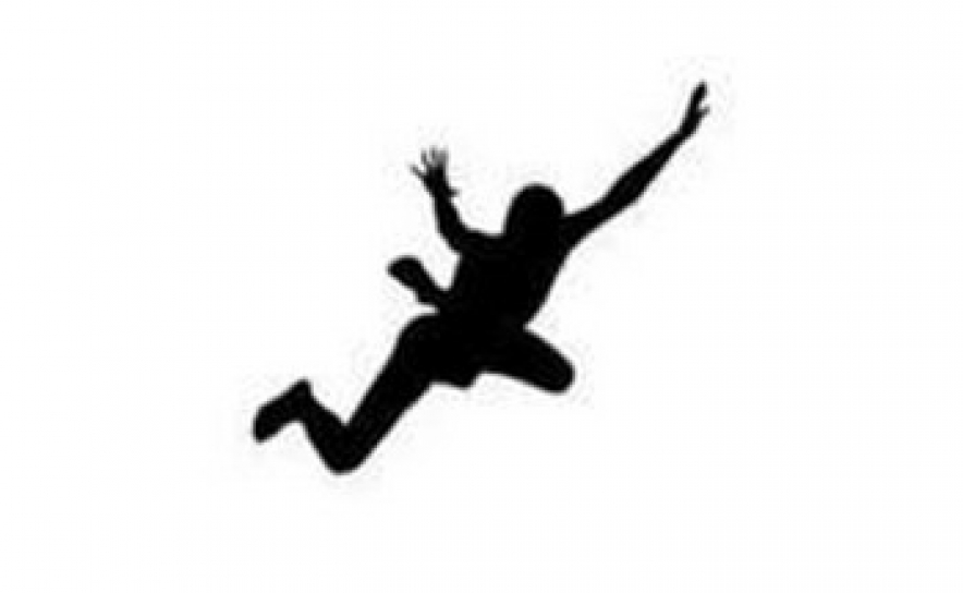 Bebé de um ano e meio em estado grave após queda de segundo andar em Lagos