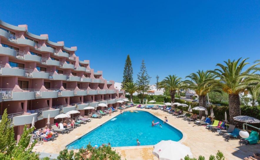 Albufeira: Luna Hotels & Resorts lança campanha «Viva o Verão»